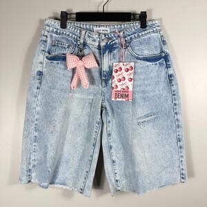 Love Soho Women's Acid Wash Denim Shorts Size 9 Low Rise Baggy w/ Bow Charm New